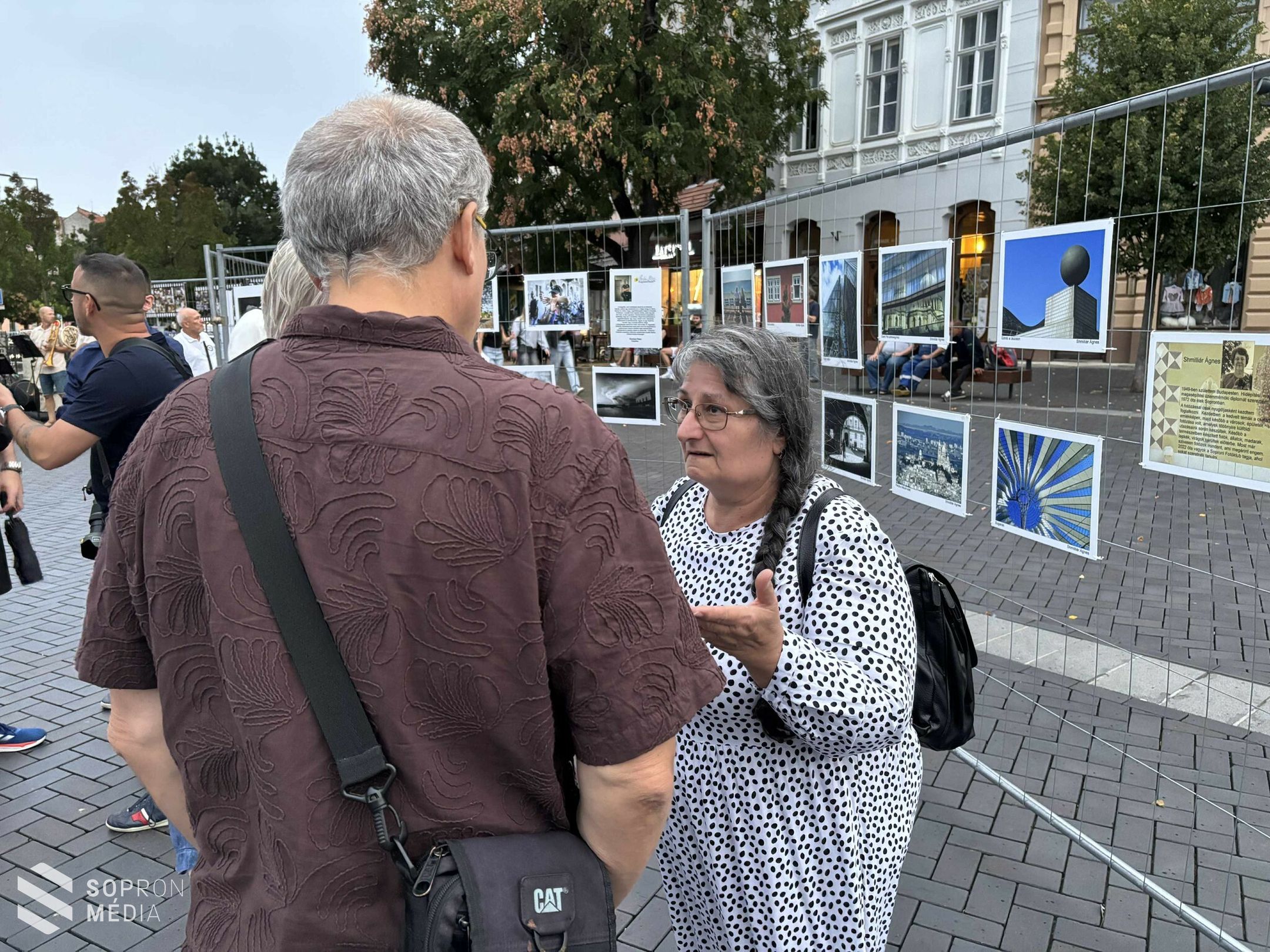 Megnyílt a szabadtéri kiállítás a magyar fotográfia napja alkalmából