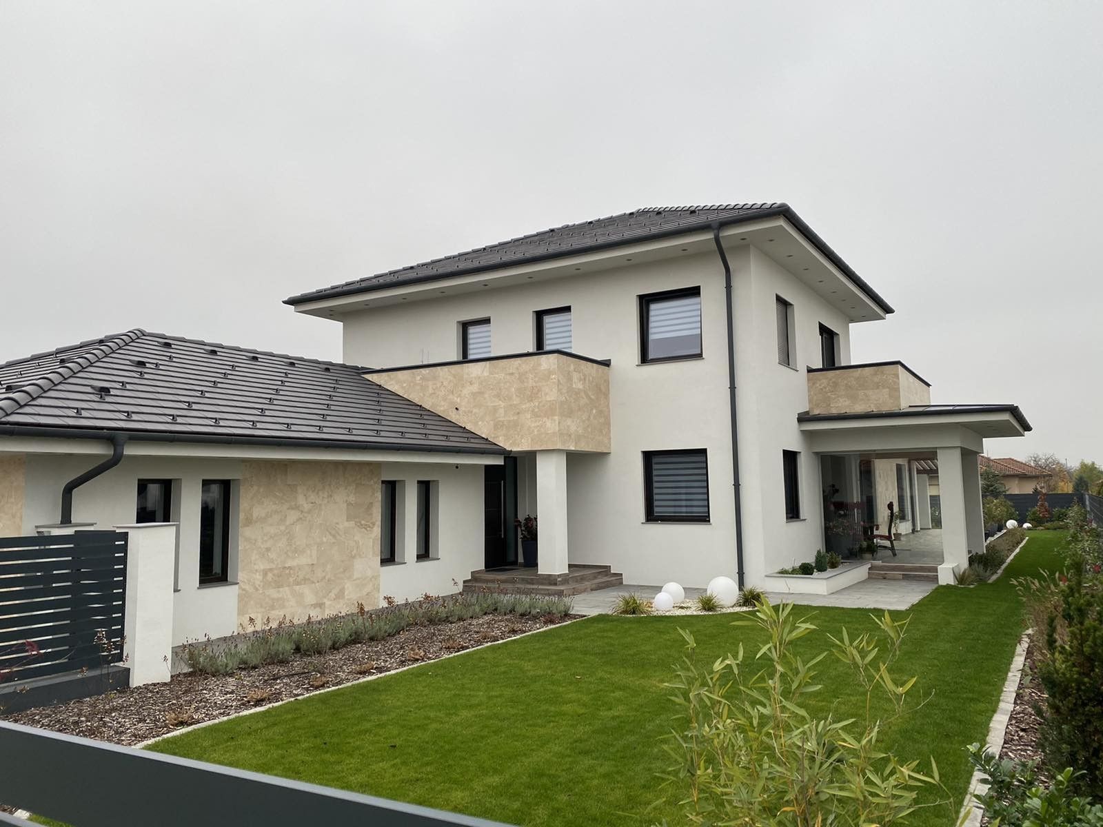 Internorm Mészkő barnával hangolva Szombathely