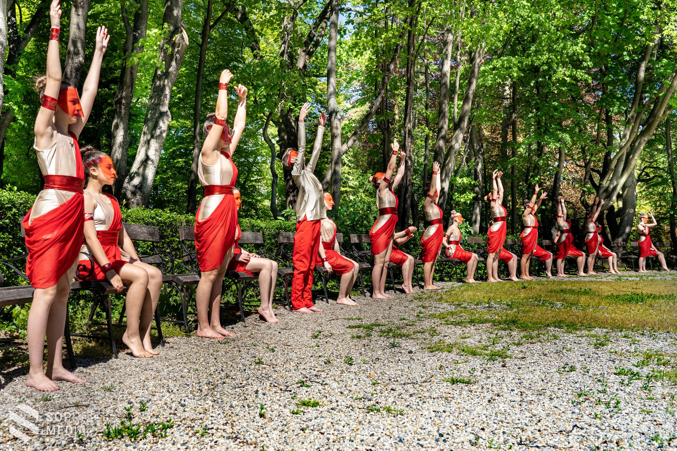 Rendhagyó produkcióval készül a Dirty Dance Sopron - GALÉRIA