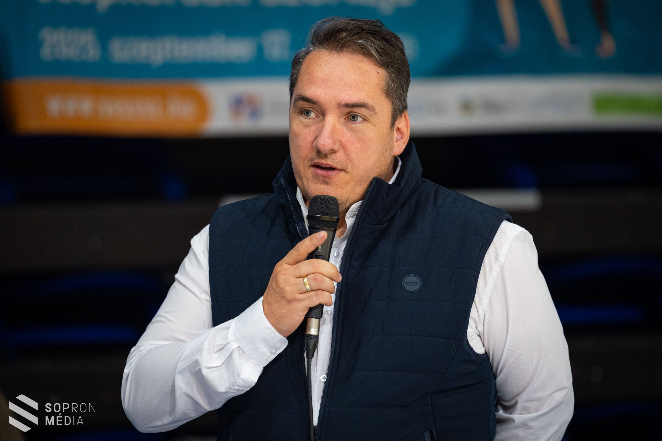 Hagyományteremtő céllal rendezték meg ismét a Szépkorúak szerdáját