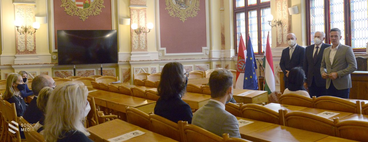 Öten érdemelték ki a Széchenyi István Tanulmányi Ösztöndíjat