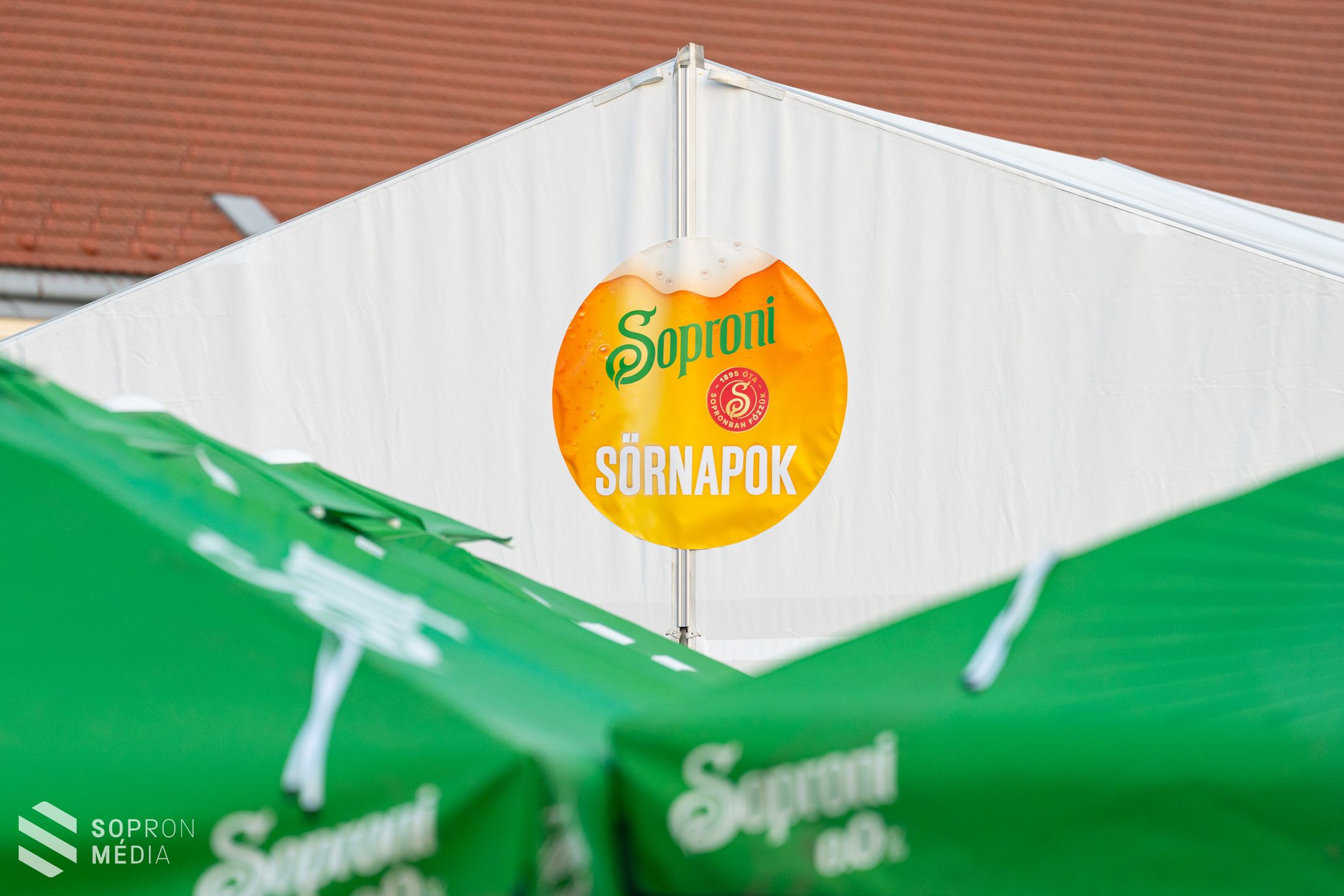 Kiváló koncertekkel és utcabáli hangulattal startolt el a Soproni Sörnapok