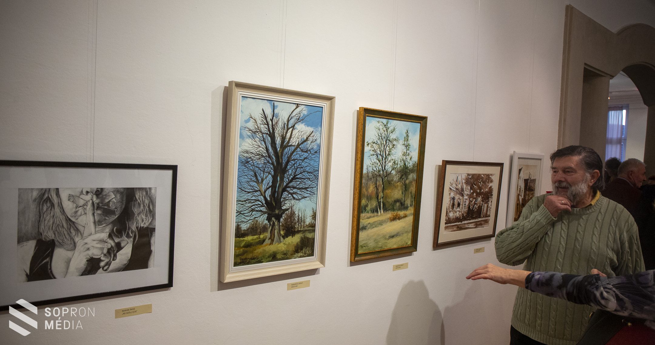 Színes alkotások gazdagítják a XX. Őszi Tárlatot