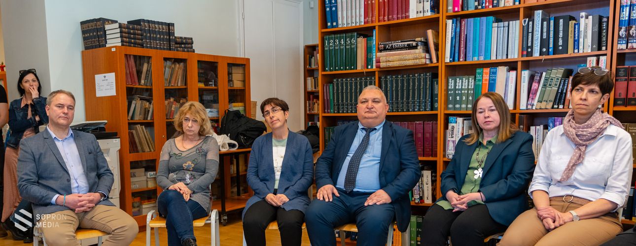 Átadták az elsimerő oklevelet a KÖBÜKI pályázat nyerteseinek