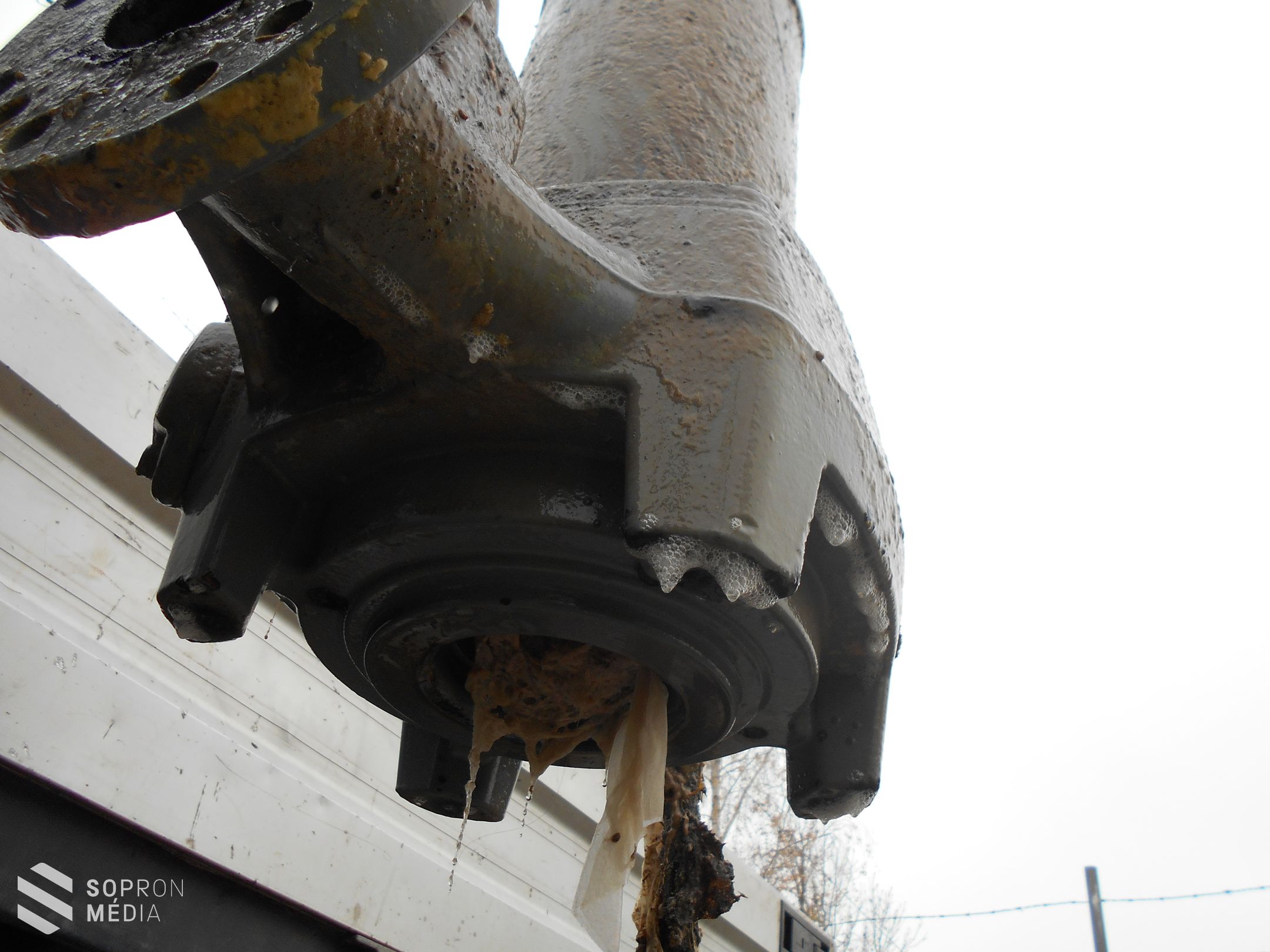 Ezért ne használjuk szemetesnek a lefolyót - Képekkel!