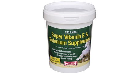 EQUIMINS SUPER VITAMIN E & SELENIUM-Szuper E-vitamin és szelén 500g