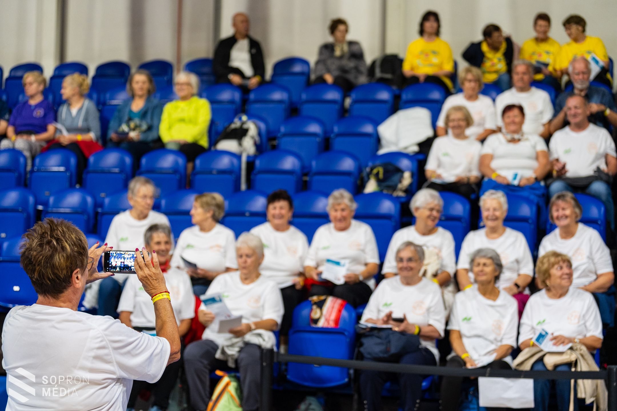 Hagyományteremtő céllal rendezték meg ismét a Szépkorúak szerdáját