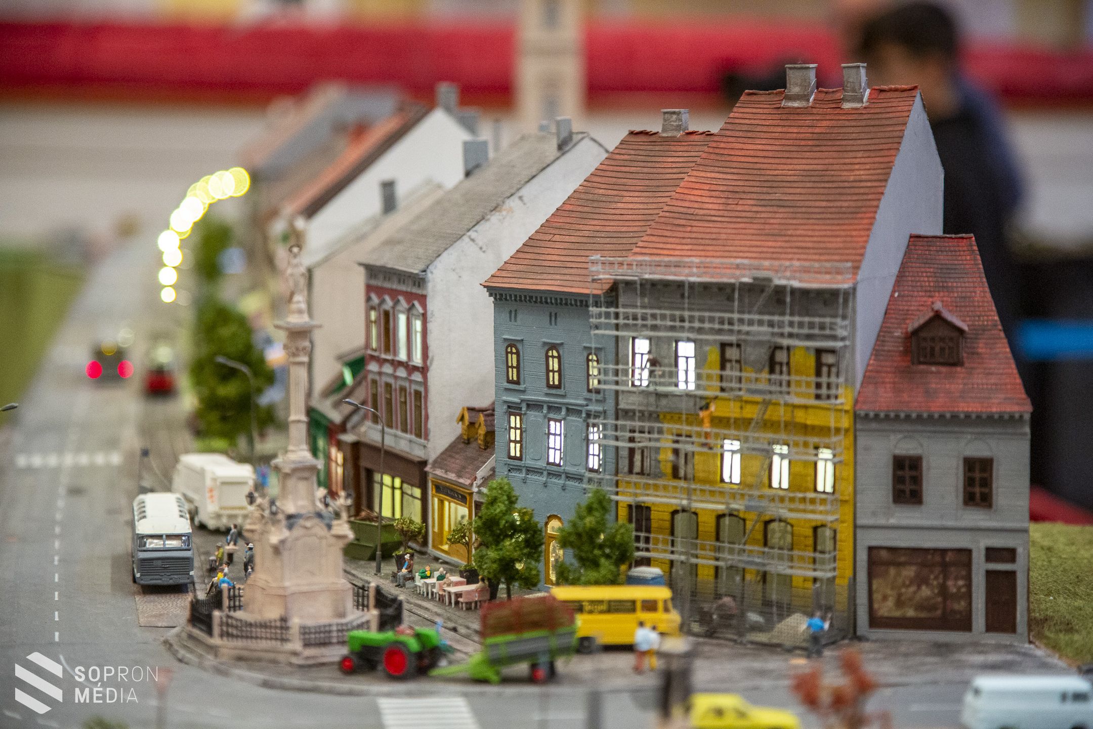 Elindultak a mozdonyok a XIII. Soproni Vasútmodell Kiállításon