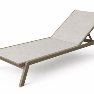 Nexo Sonnenliege aus Aluminium und Textilene mit Rollen braunem Gestell und beigen Kissen 29.690 Ft