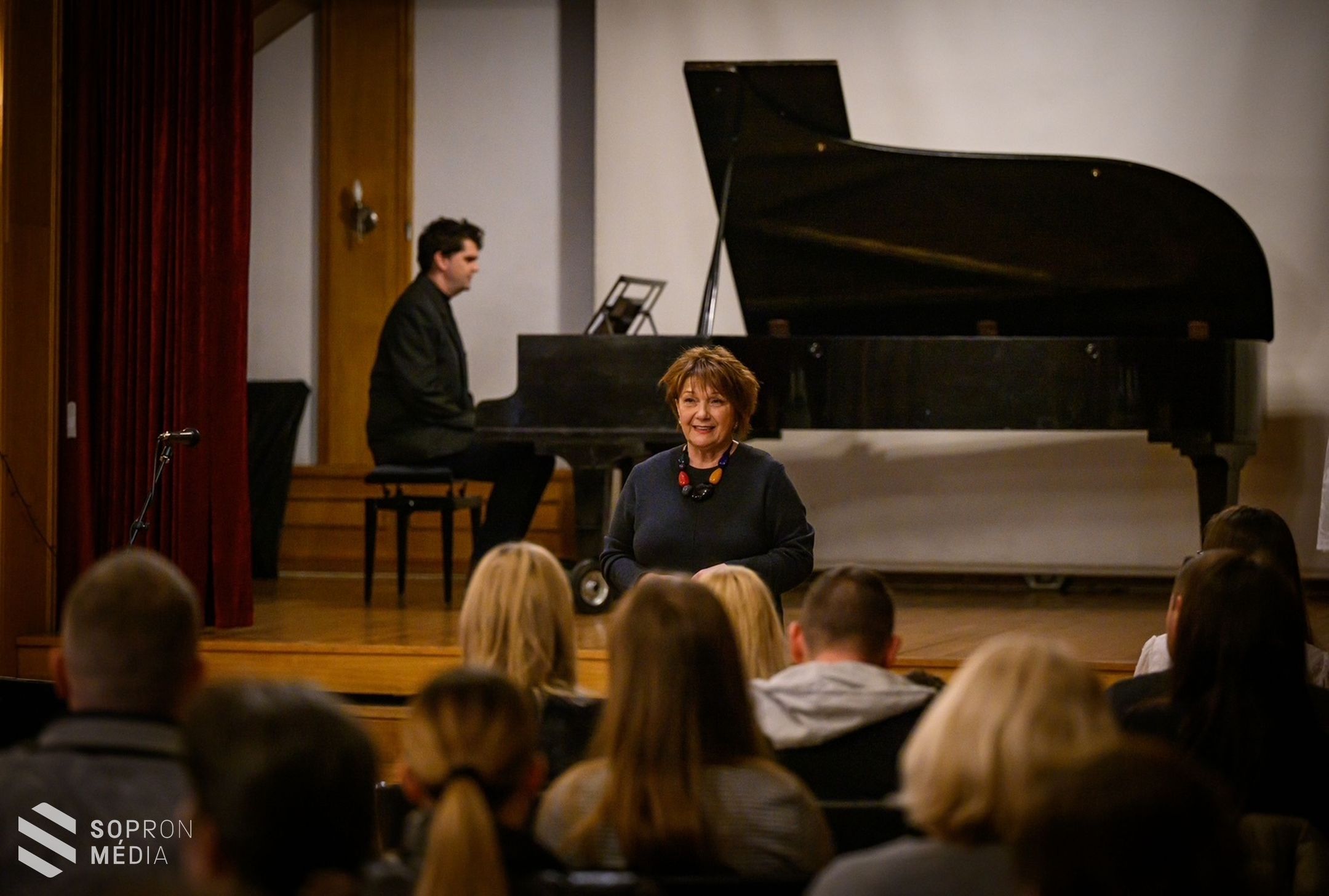 Adventi hangversennyel ünnepeltek a Berzsenyi Dániel Evangélikus Líceumban