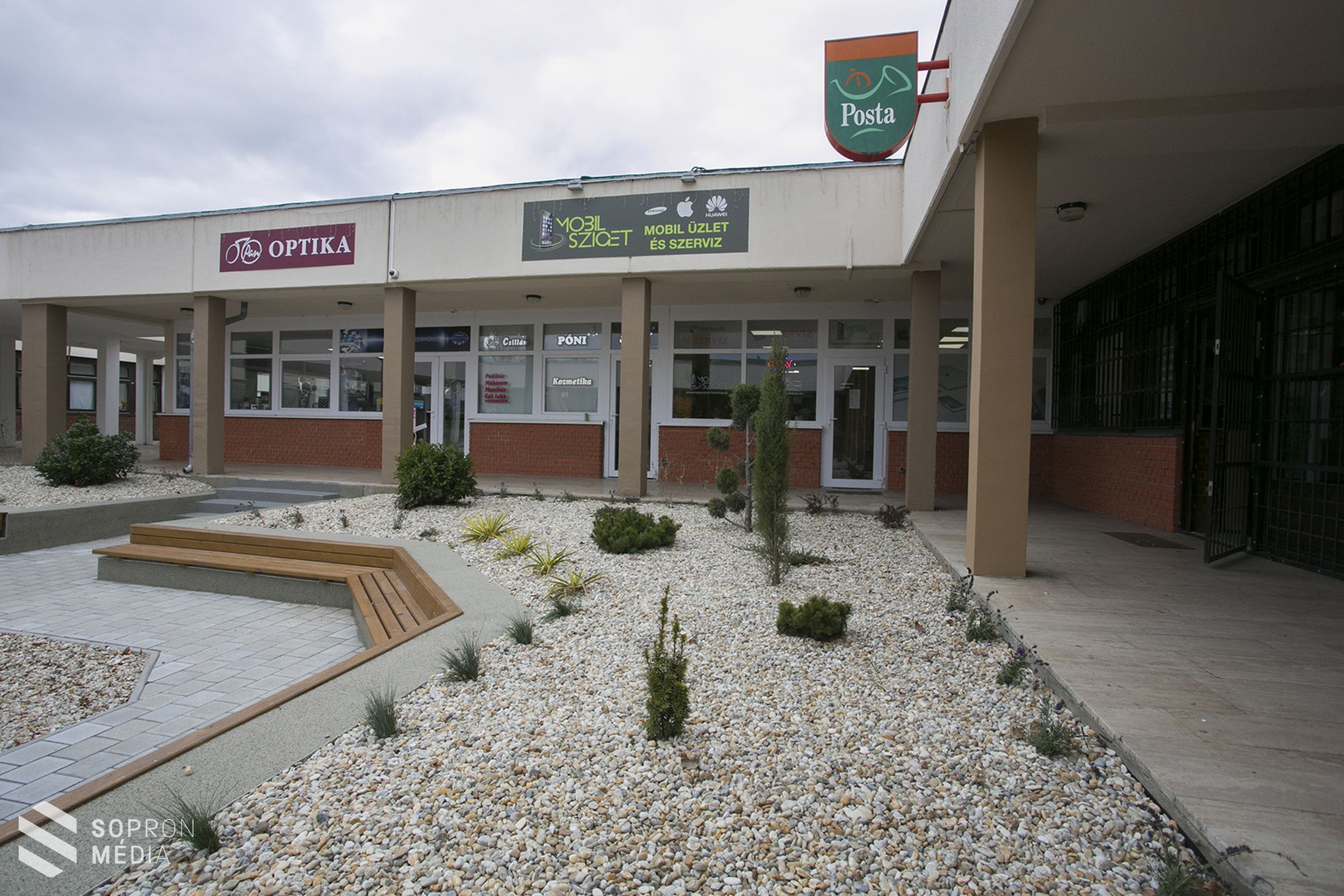 Megújult a szolgáltatóház a Jereván lakótelepen!