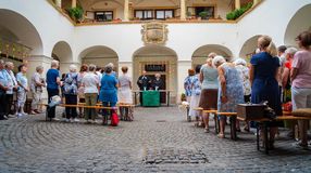 Kétnyelvű istentiszteletet tartottak az államalapítás ünnepén