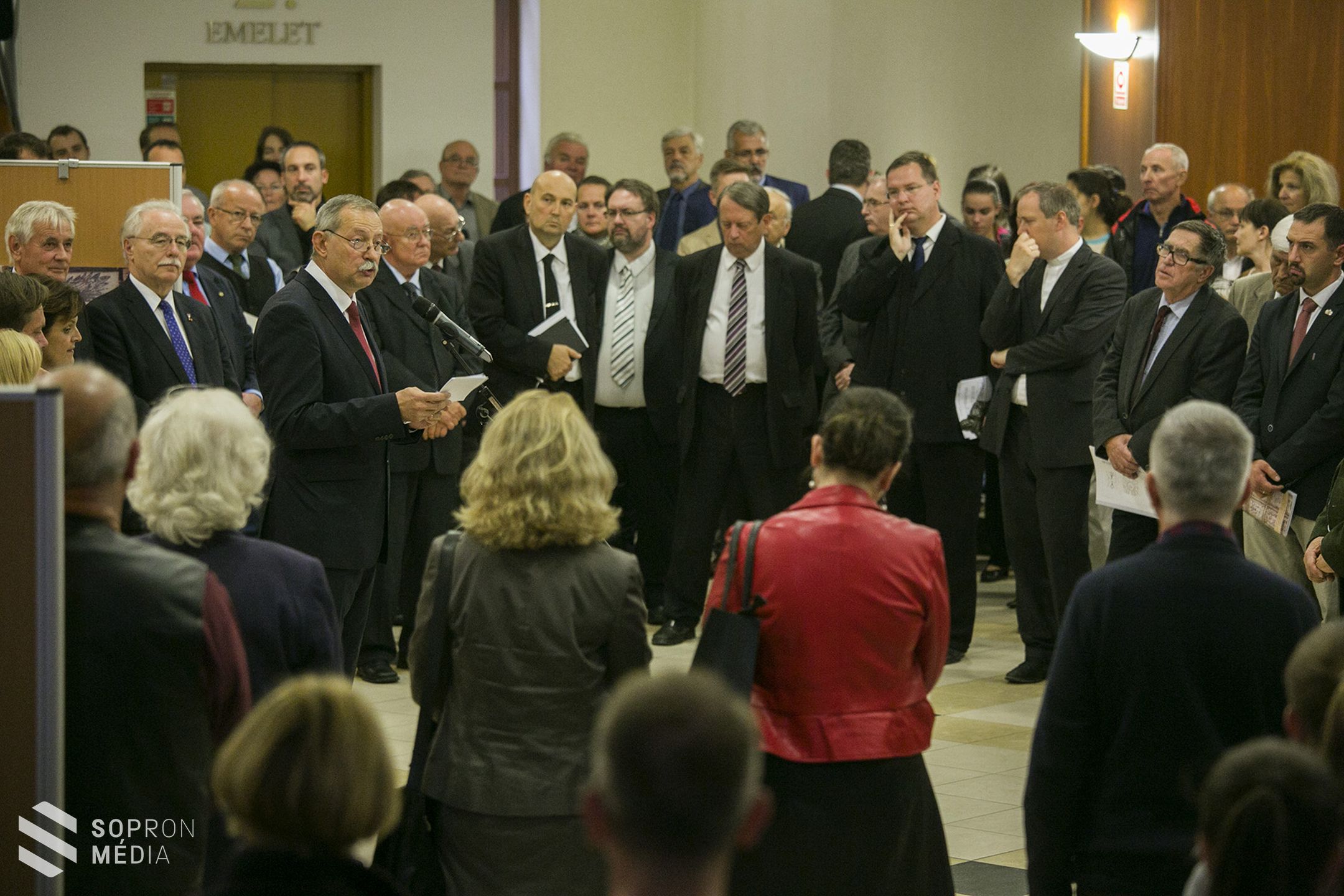 Festett kazettás templom mennyezetek motívumvilága - kiállítás "A reformáció 500 éve" jegyében