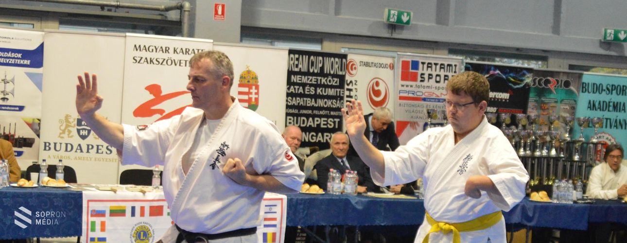 Bizonyítottak a kapuvári karatésok