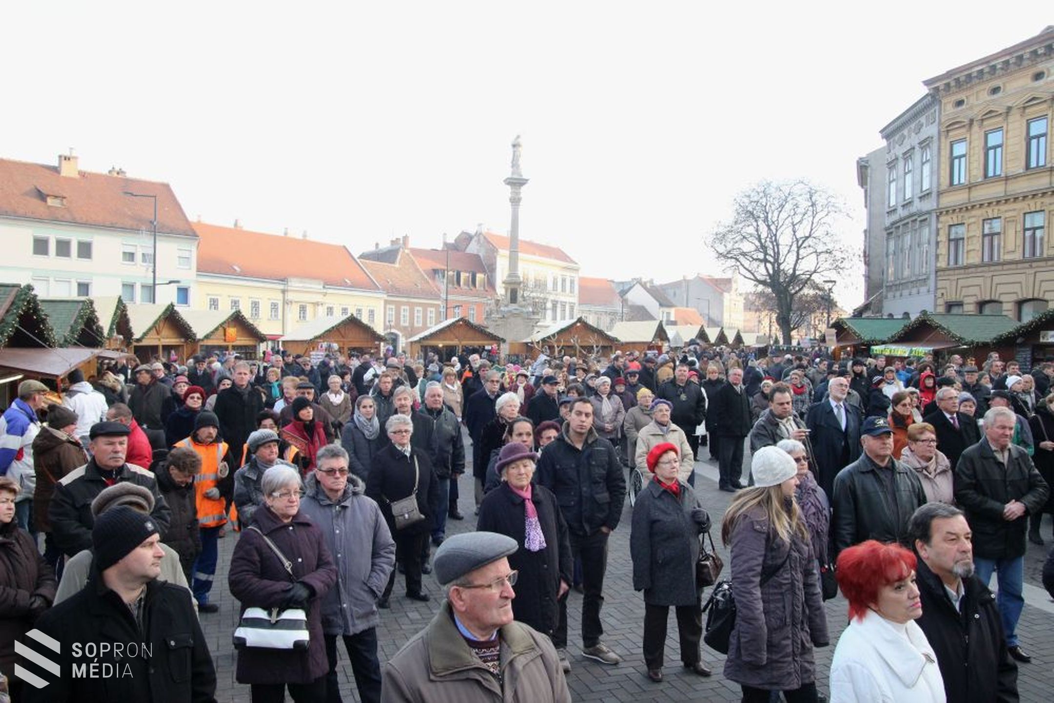 Ünnepélyesen átadták a felújított soproni Várkerületet