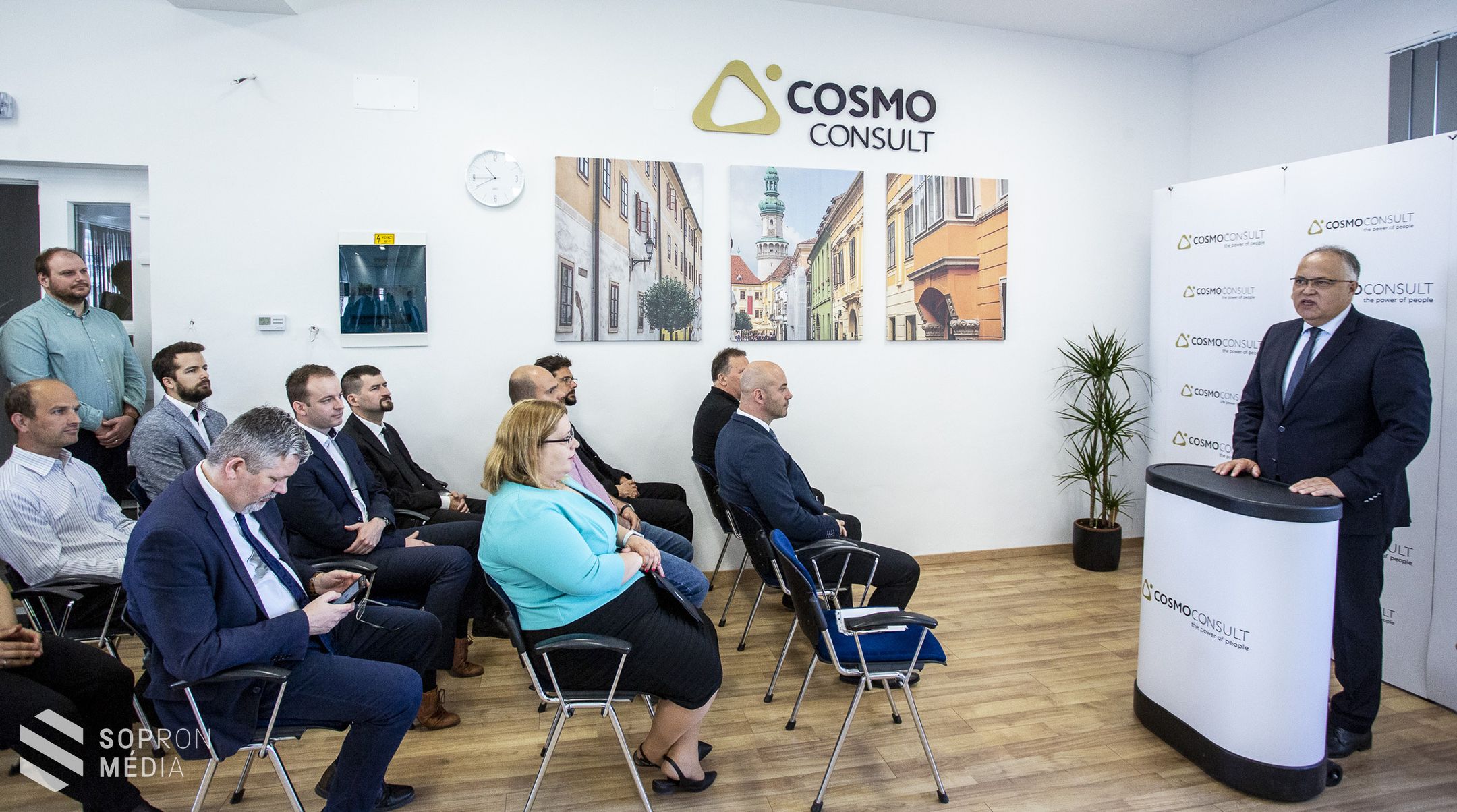 Új irodával bővült a Cosmo Consult Kft. soproni telephelye