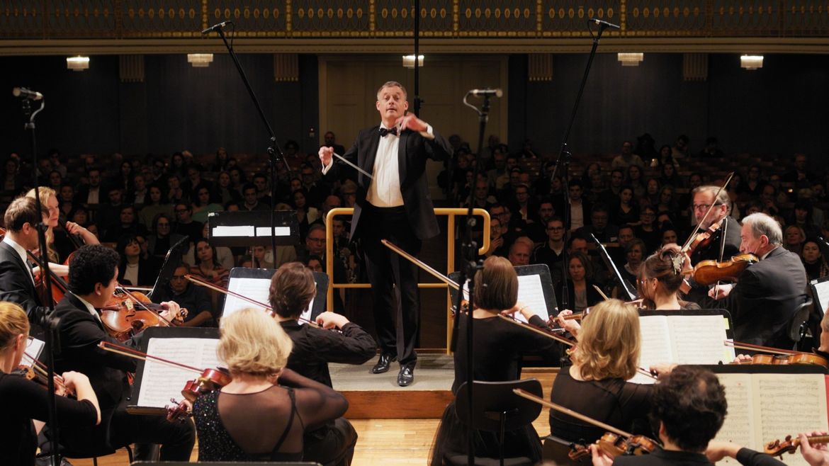 Bécsi csillagok barlangszínpadon