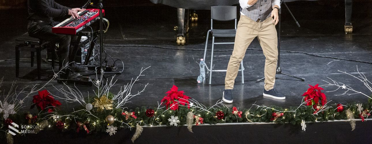 Bereczki Zoltán adventi koncertje a Liszt-központban