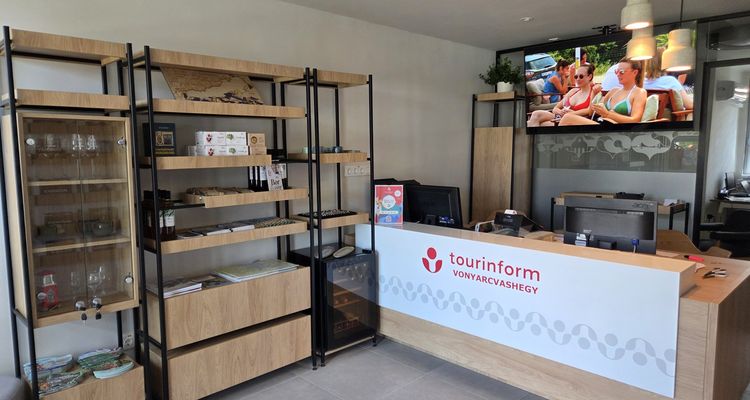 Tourinform Vonyarcvashegy felújítása és szolgáltatások bővítése!