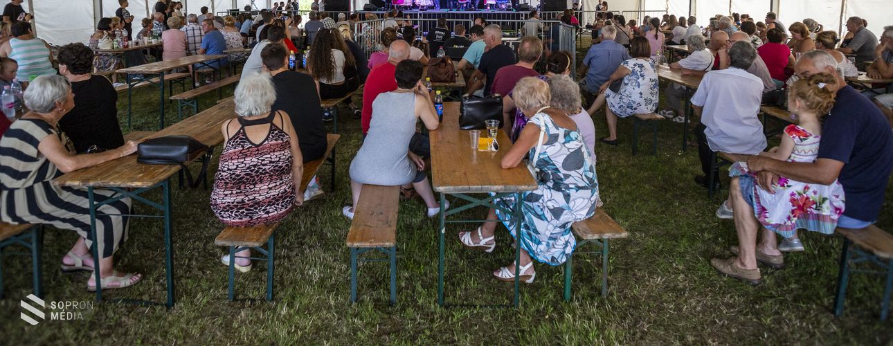 Szüreti vigasság Balfon