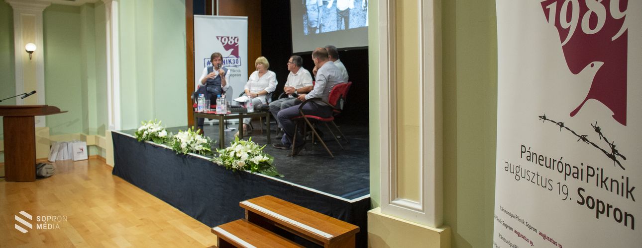 Páneurópai Piknik 30 - Kiállítás és kerekasztal beszélgetés a szervezőkkel