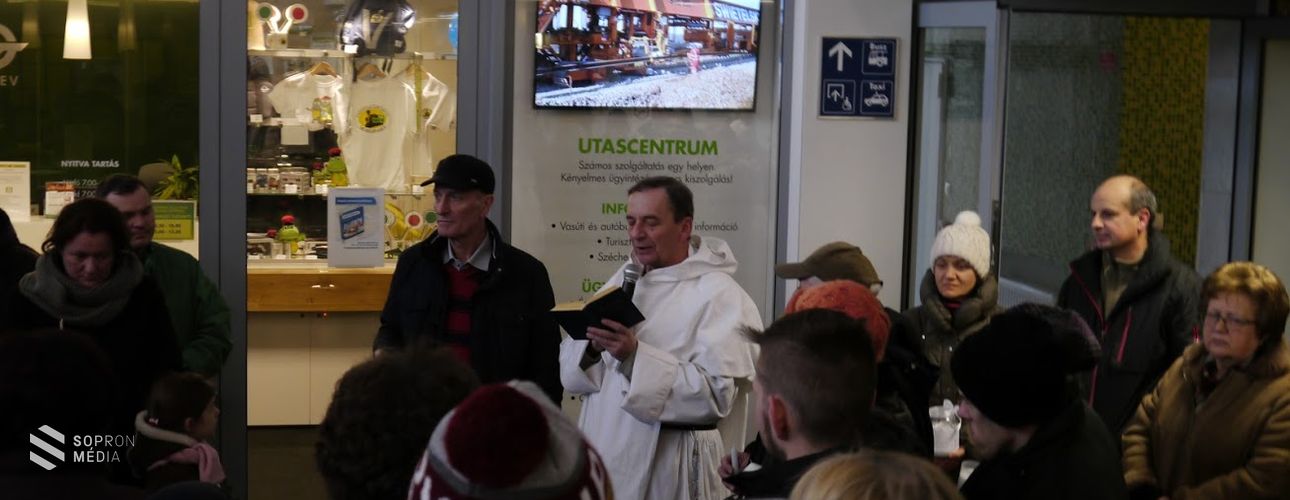Megérkezett a Betlehemi Békeláng Sopronba 