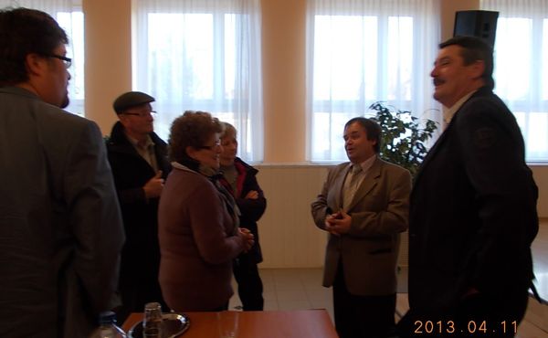 Faluházi esték 2013. április
