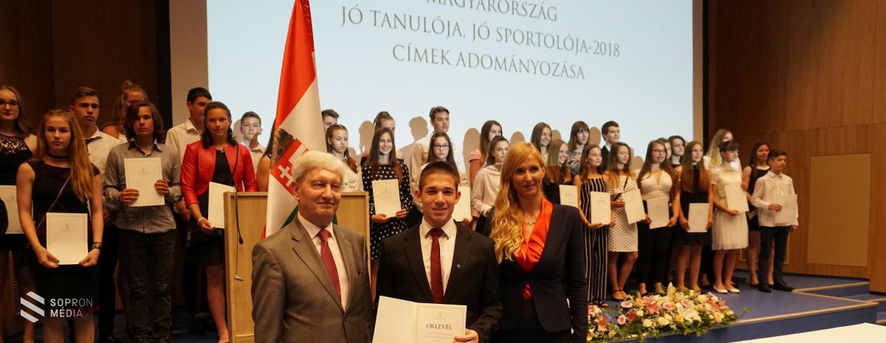 Magyarország Jó Tanulója, Jó Sportolója" díj a karatékának