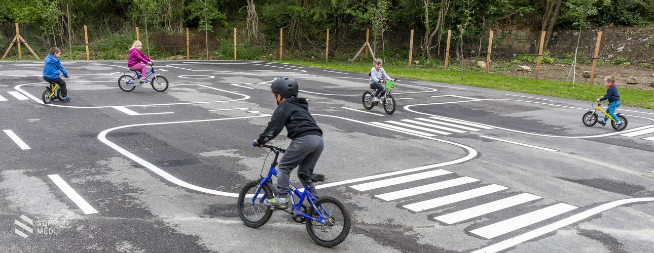Játszva tanulni a biztonságos közlekedést