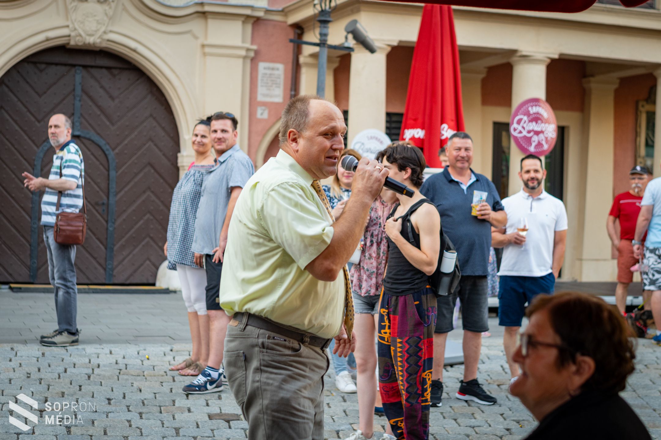 Koncerthangulat a Borünnepen: vasárnap este a belvárosban zenélt a Hooligans is