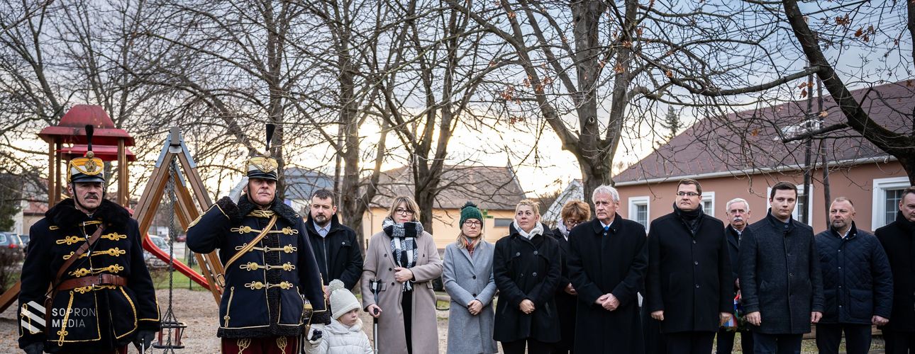 Hűségnapi ünnepséget tartottak Kópházán