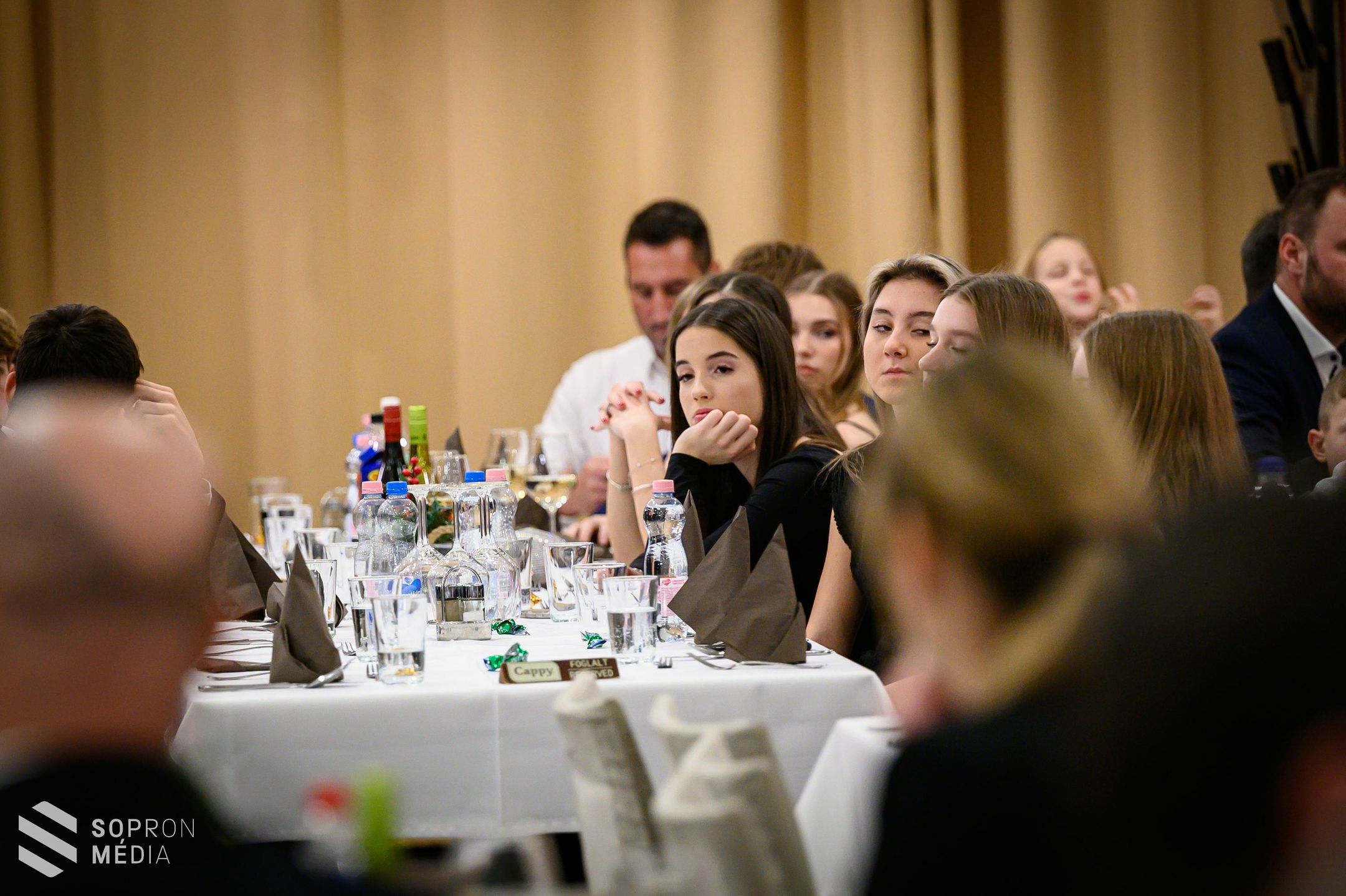 Ünnepélyes évzárót tartottak a teniszezők a Hotel Sopronban