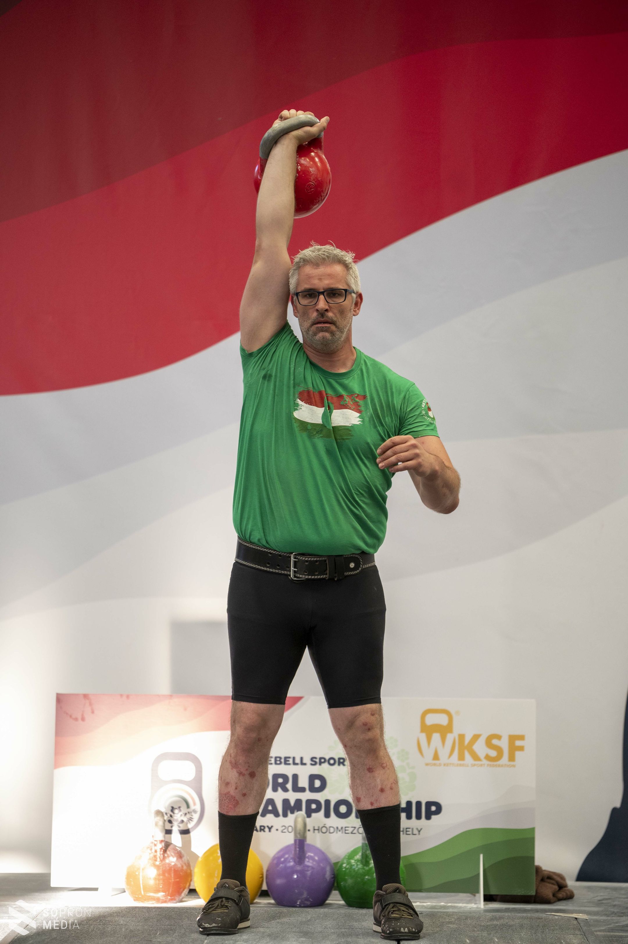 15 csillogó érem a Kettlebell világbajnokságon – tarolt a Főnix FSE