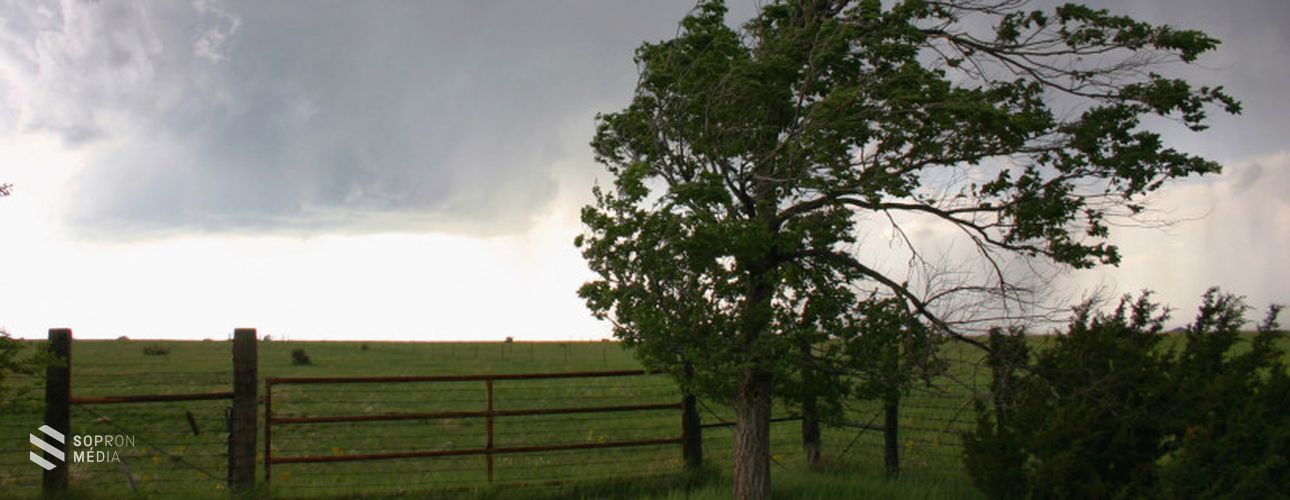 Elsőfokú riasztást adott ki erős szél veszélye miatt a HugaroMet