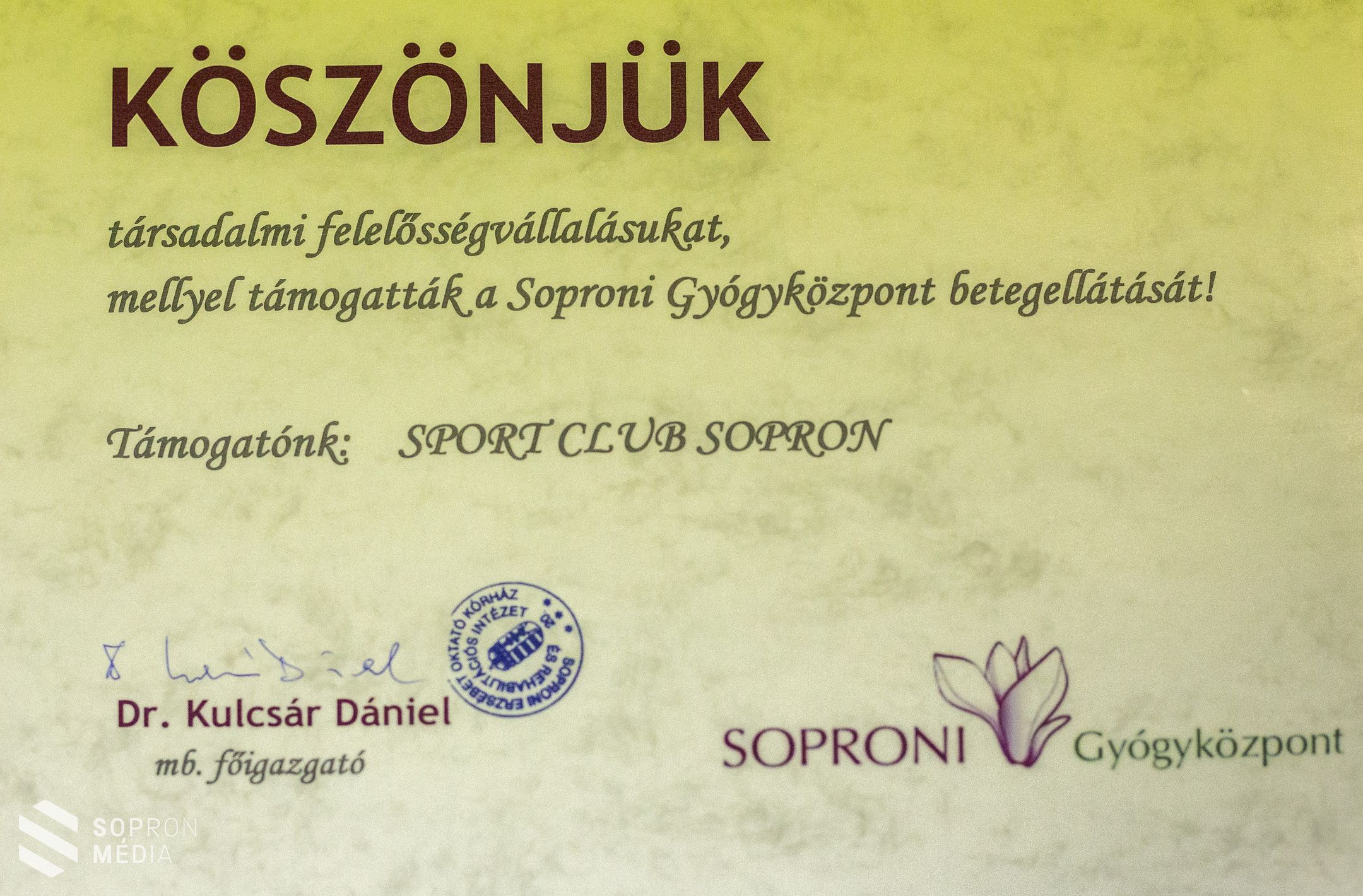 Adomány a gyermekosztálynak az SC Soprontól