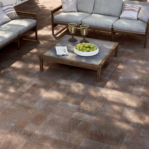 Marca Corona Garden Red