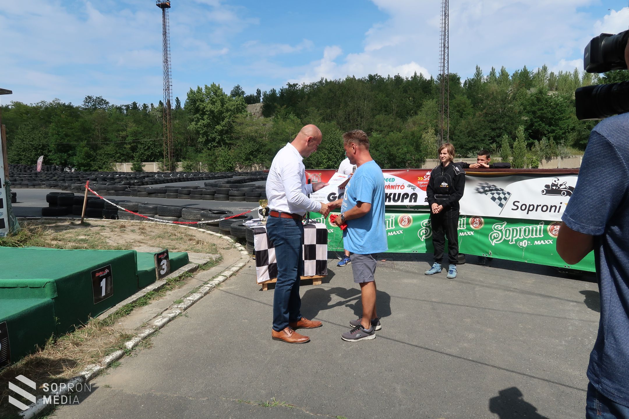 Köszönetnyilvánító gokart versenyt rendeztek Sopronban