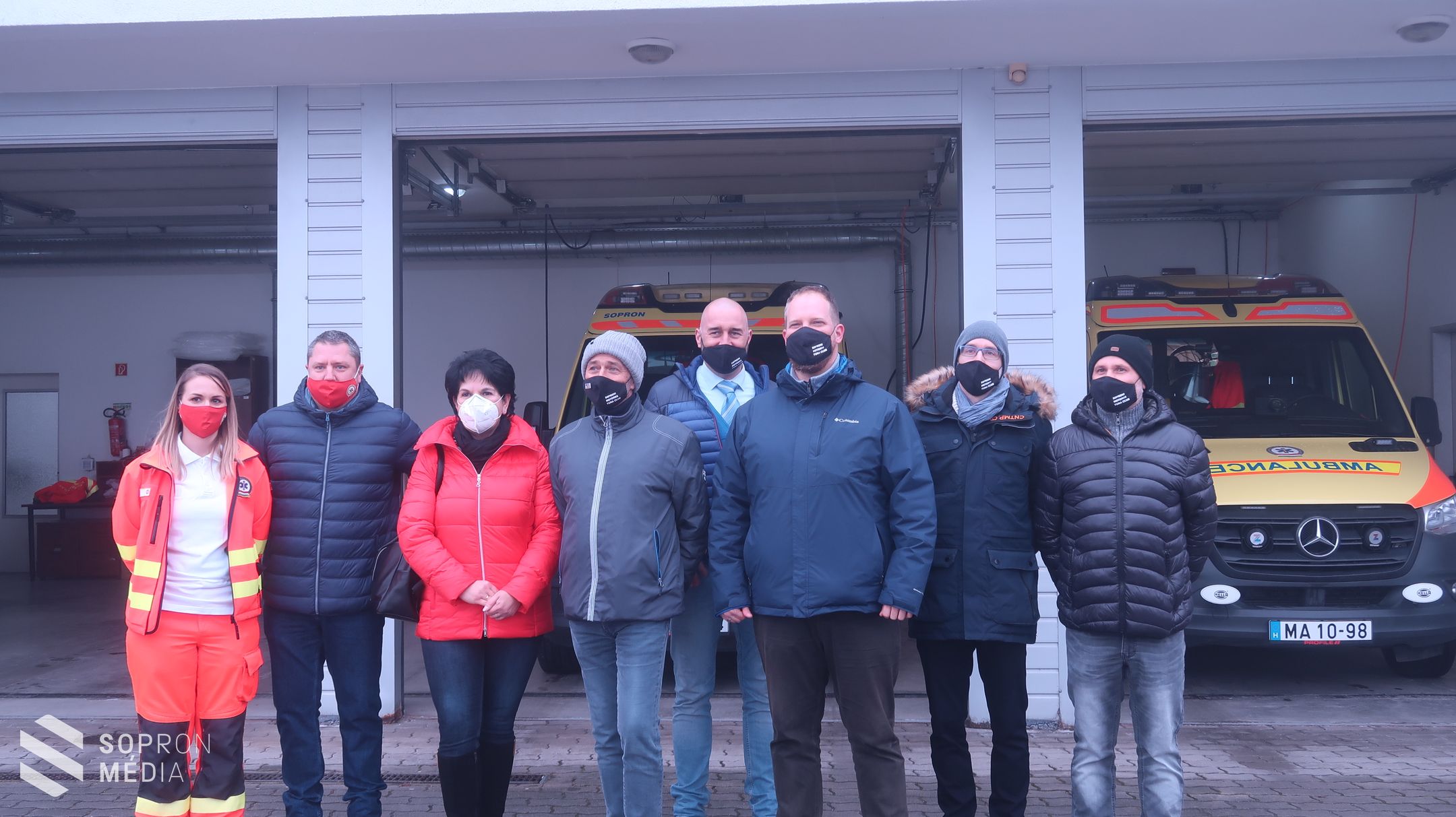 Motorosok adakoztak a mentőalapítványnak