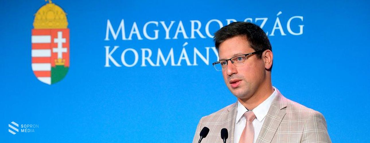 Május végéig marad az online tanítás és az ingyenes parkolás