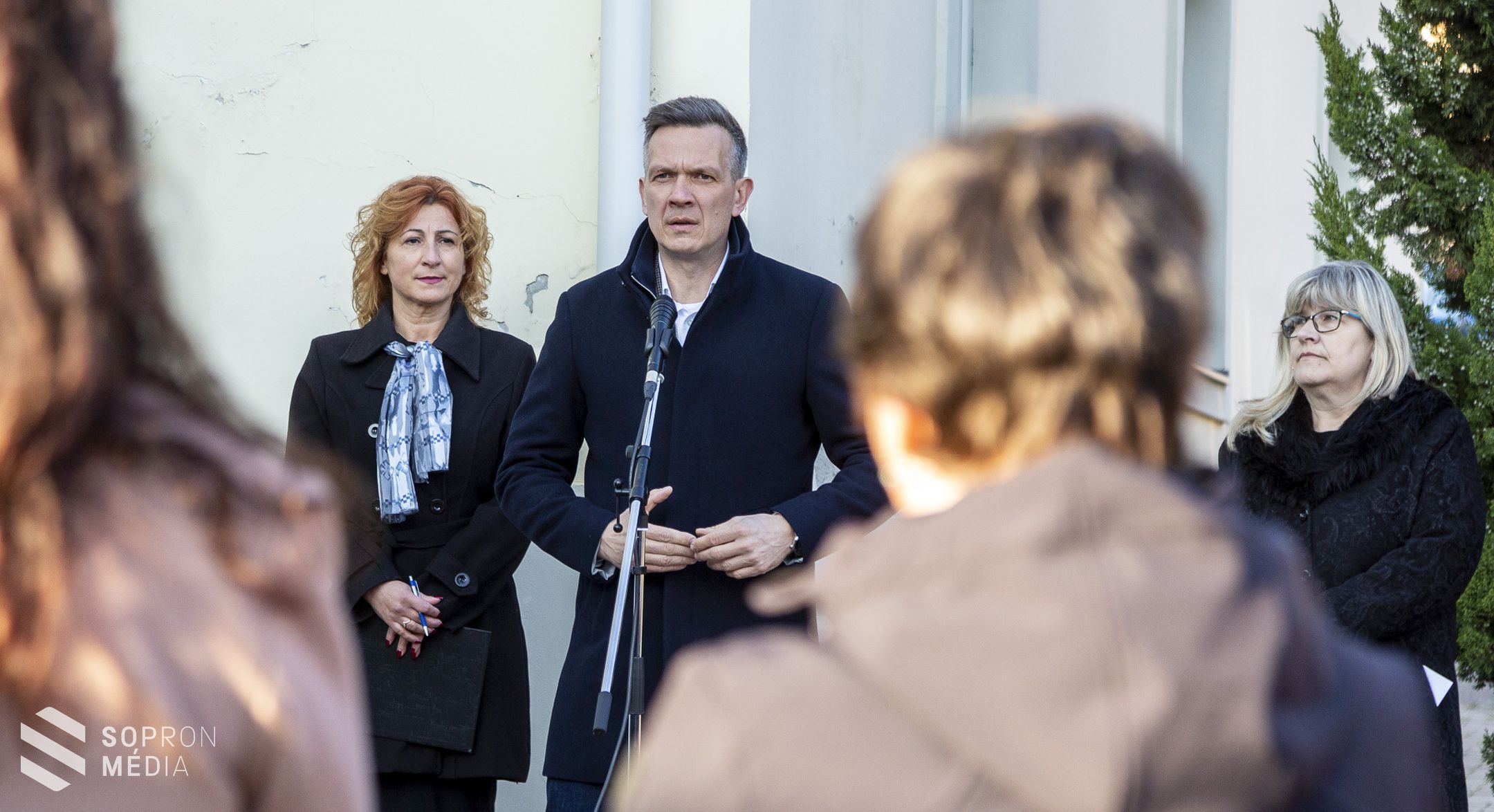 Koszorúzással és hangversennyel tisztelegtek Horváth József emléke előtt