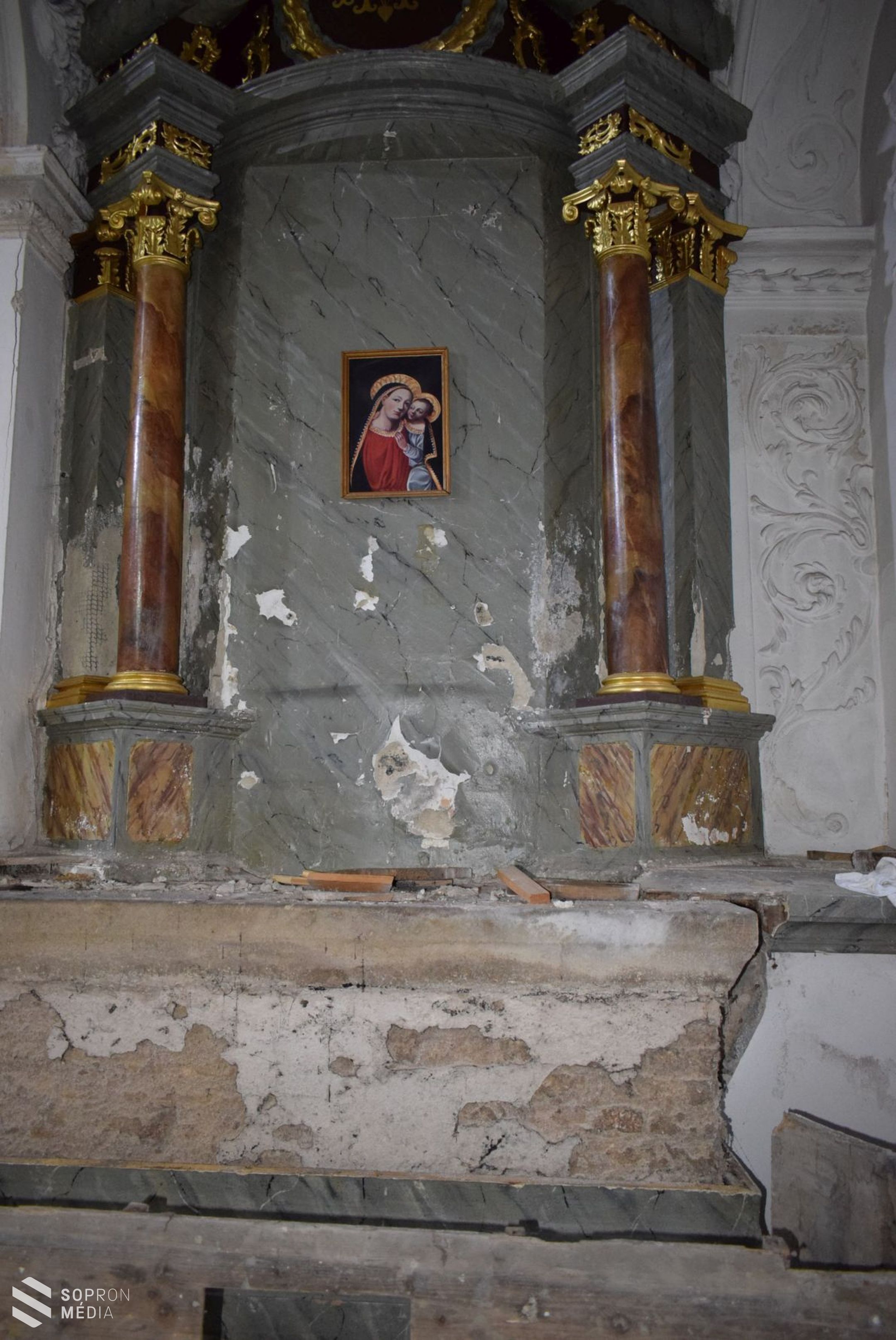 Felfoghatatlan rongálás a Szent György templomban - semmit sem kímélt az őrjöngő férfi