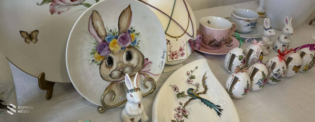 Festett porcelántojásokkal hangolódtak a húsvétra Sopronban