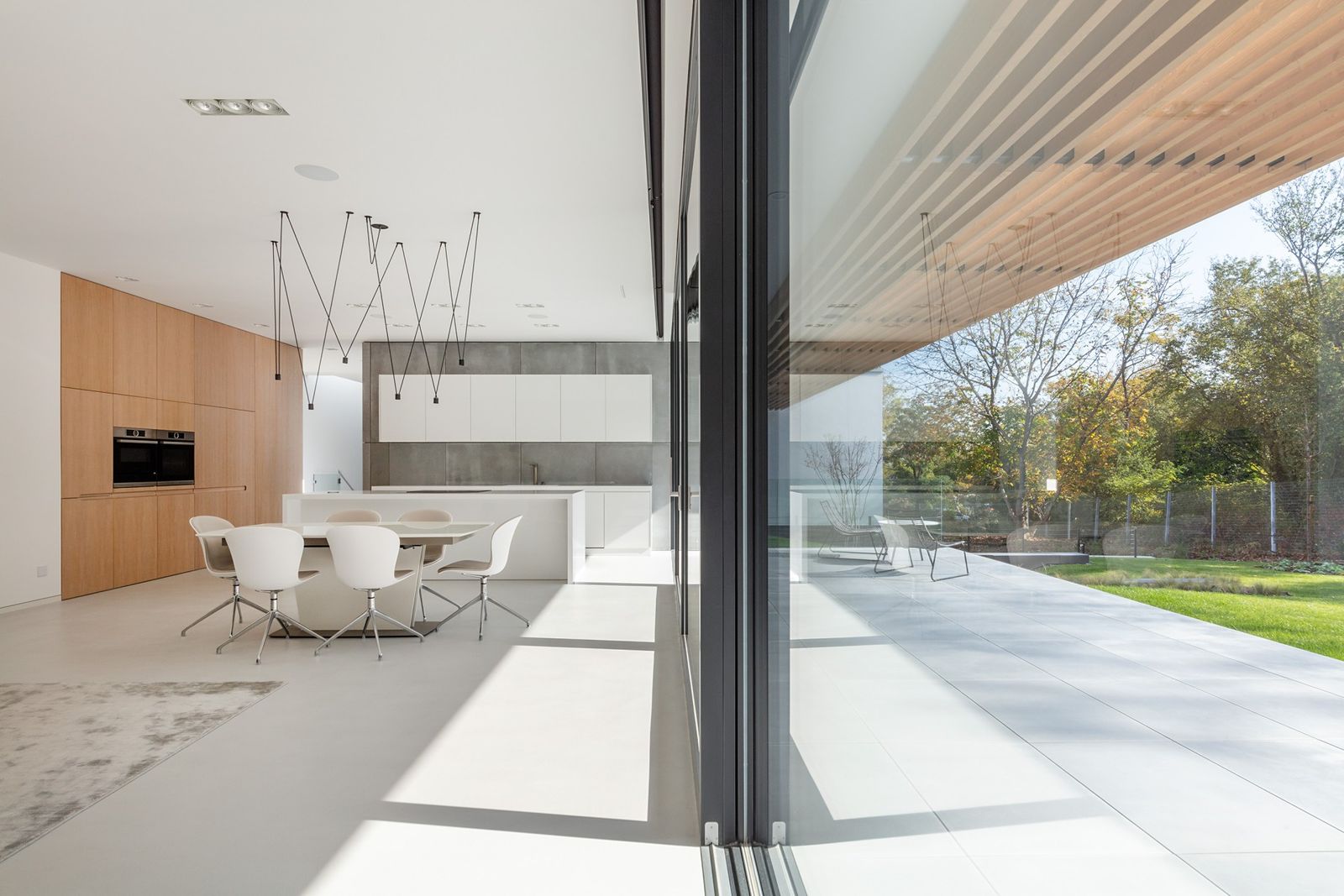 Internorm Internormmal minimalista kivitelben Budapest