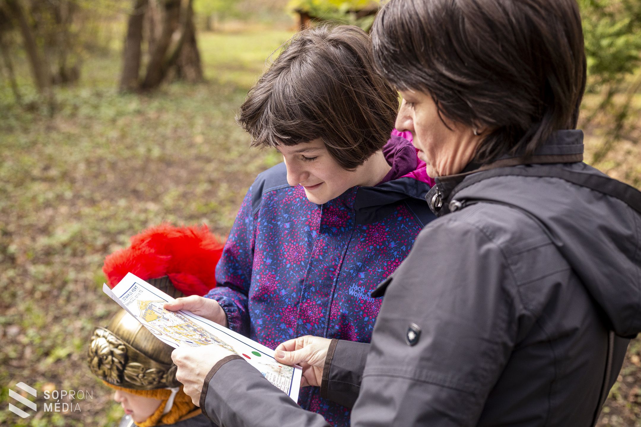 Tojáskeresés a Botanikus Kertben