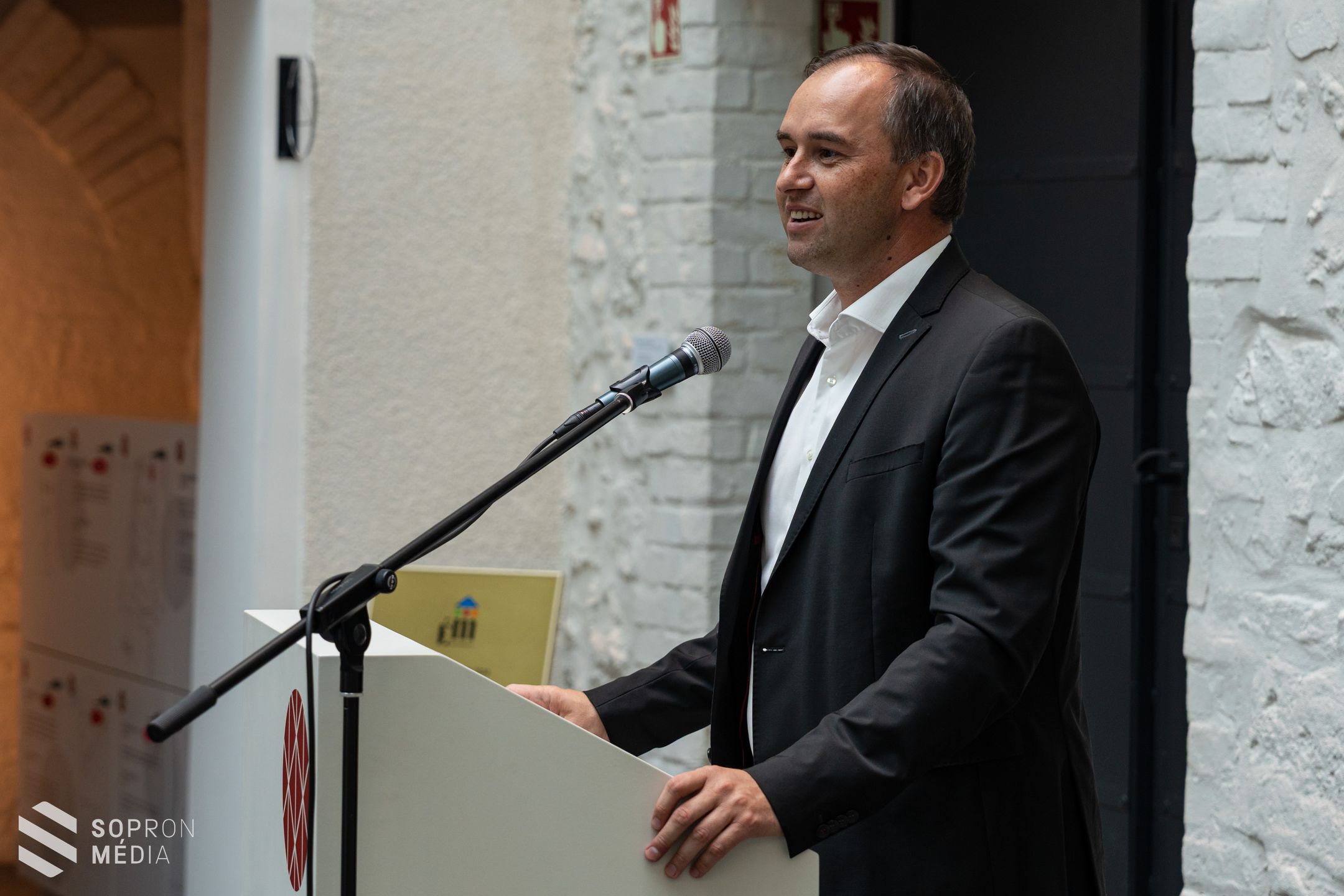 Elismerő oklevelet vehettek át a Versenyképes Járások Progam díjazott polgármesterei