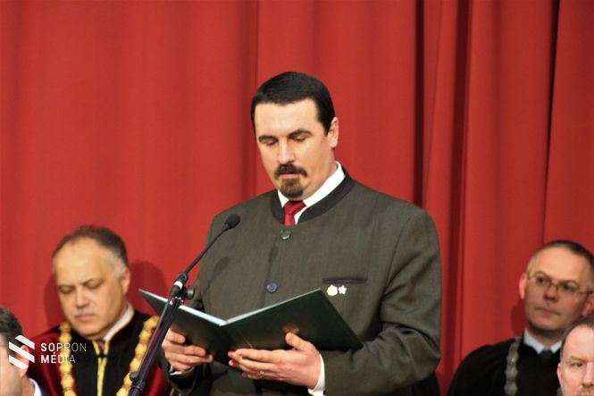 Ugron Ákos, a Földművelésügyi Minisztérium állami földekért felelős helyettes államtitkára