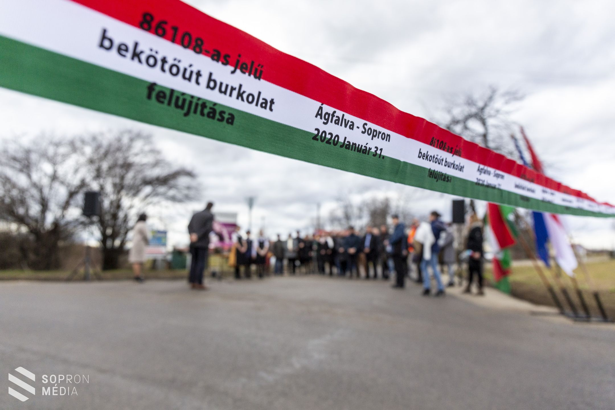 Átadták a megújult ágfalvi bekötőutat