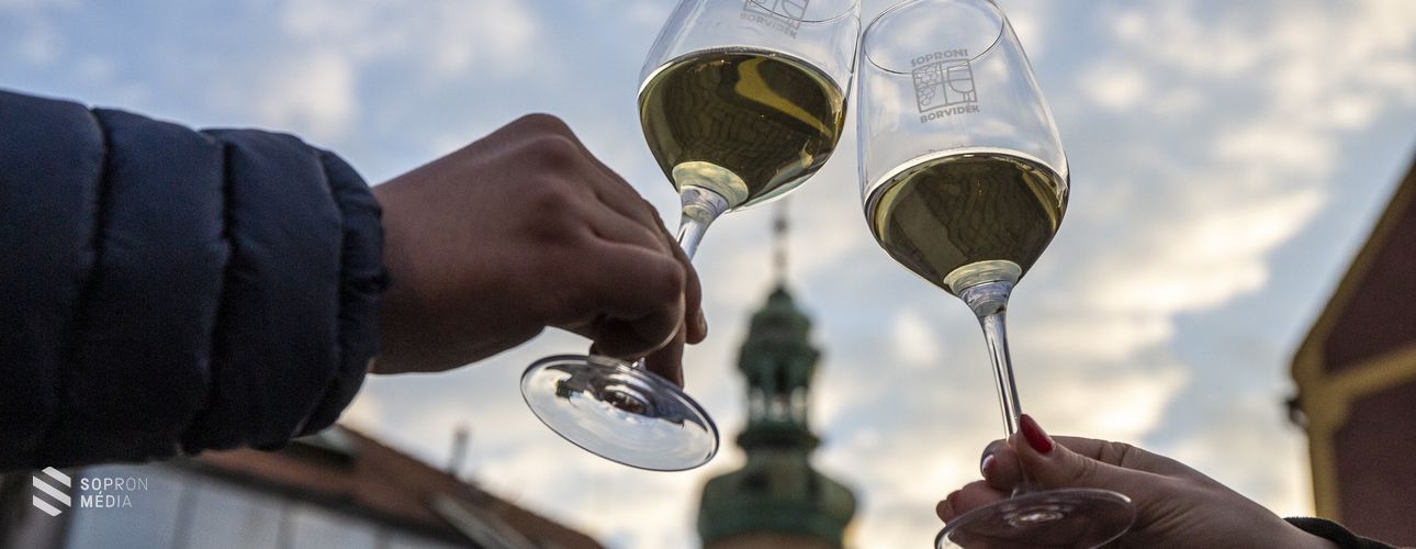 Kellemes idő és kitűnő borok várták a XXVIII. Soproni Borünnep vendégeit 