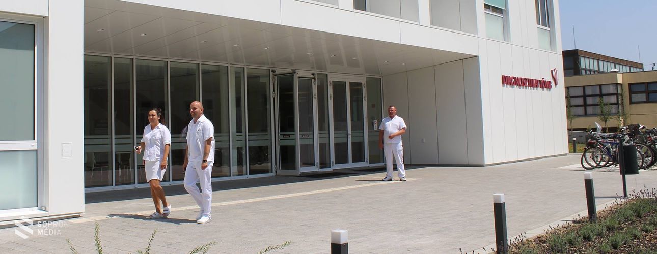 Színvonalas továbbképzésre várják az egészségügyi szakdolgozókat