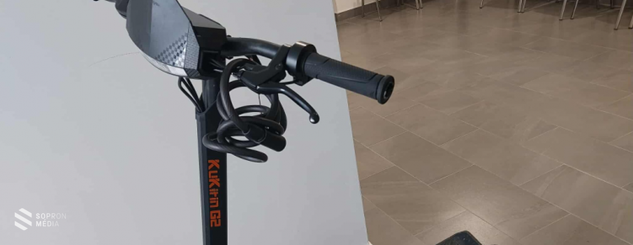 Pár órán belül elfogták a soproni rollertolvajt!